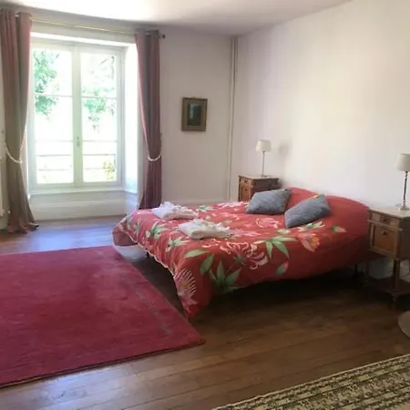 Chateau De La Grange فندق مبيت وإفطار Celle-Levescault