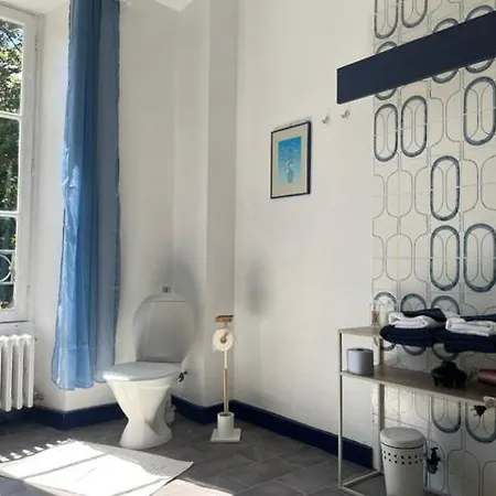 فندق مبيت وإفطار Chateau De La Grange 4*