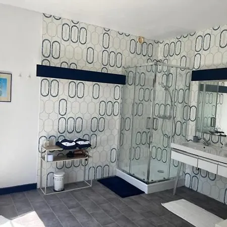 فندق مبيت وإفطار Chateau De La Grange Celle-Levescault