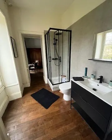 فندق مبيت وإفطار Chateau De La Grange Celle-Levescault