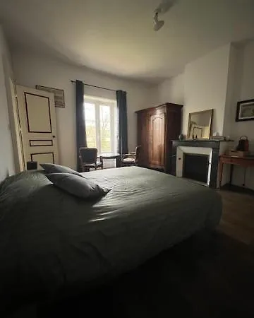 Chateau De La Grange فندق مبيت وإفطار 4*