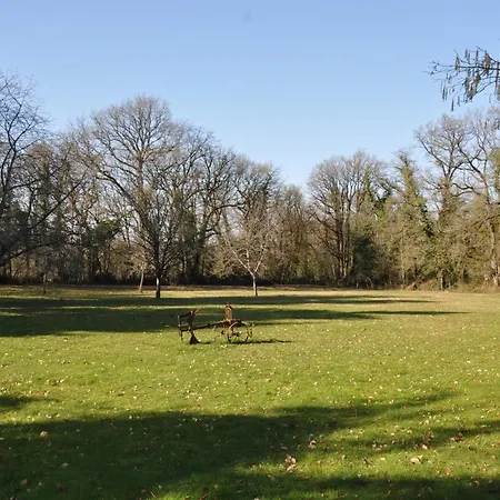 فندق مبيت وإفطار Chateau De La Grange 4*