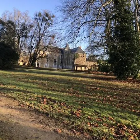 Chateau De La Grange فندق مبيت وإفطار