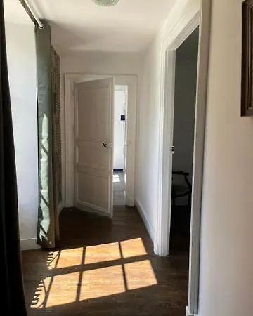 Chateau De La Grange 4* Celle-Levescault