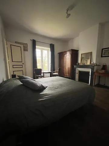 Chateau De La Grange Bed and Breakfast 4*